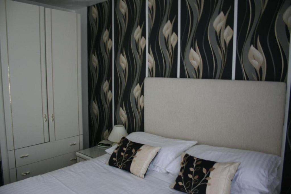 La Suisse Serviced Apartments Манчестер Номер фото